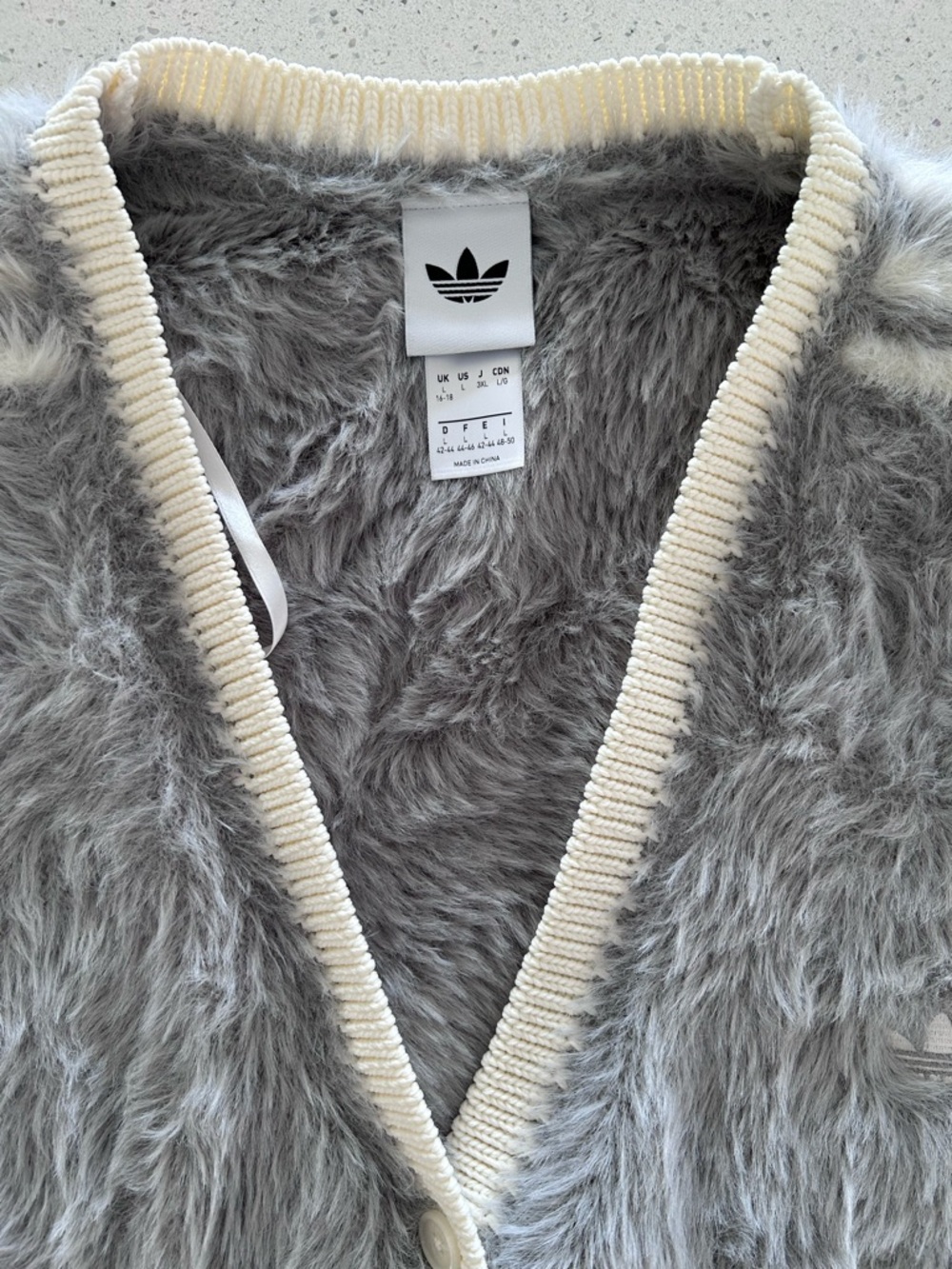 adidas Light Grey Fuzzy V-Neck Cardigan with Cream Trim Asia Exclusive US Large - Picture 8 of 14
